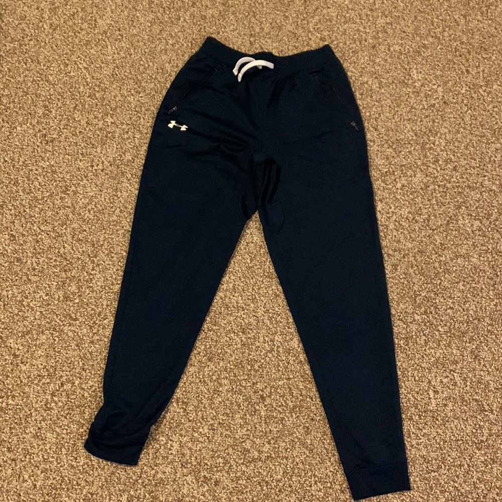 Under armour youth XL